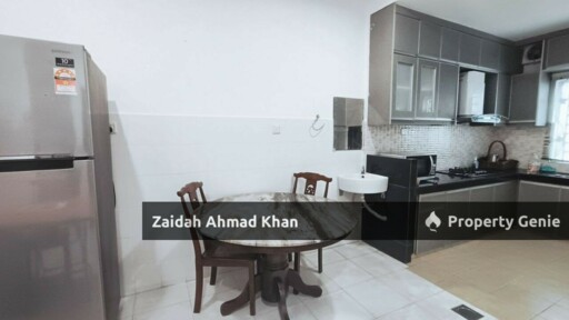 Hill Park 1 DOUBLE STOREY HOUSE FOR SALE RENOVATED KITCHEN CABINET FREEHOLD