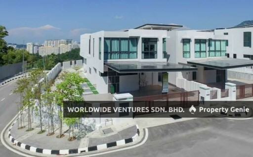 TREHAUS SEMI D VILLA