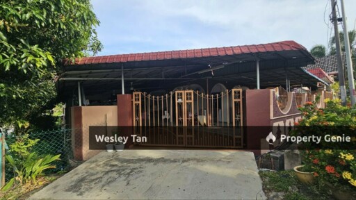 Ayer Keroh Fully Extended 5 Rooms Semi D Corner 54x80 Non Bumi 3-phase
