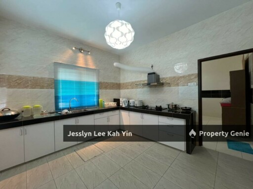 Bandar Tasik Kesuma Semenyih Semi D Fully Renovated and Nicely