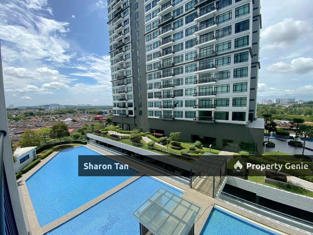 Hot Area Molek Regency 2 Parking 2 Bedroom Golf & Pool View Bath Tub