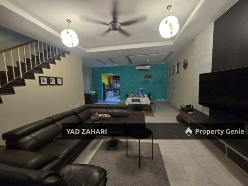 Seksyen 23, Shah Alam | 2-Storey Terrace 4 Bedrooms | RM560K - Extended, Peaceful Area & Well Maintained