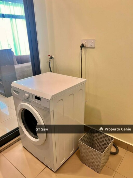 3 Bedroom Newly Renovated Spacious Family Suite Fully Furnish Cheras