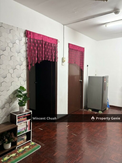 For Sale: 1st Floor Corner Flat Seksyen 2 Wangsa Maju KL | 710 sqft RM280k