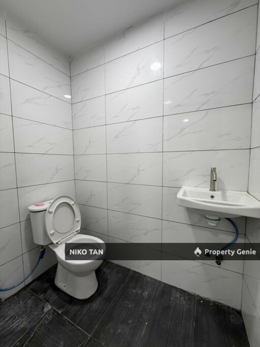 Jalan Pertanian Single Storey Original Unit Taman U For Sale