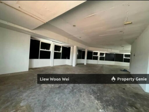 1st floor shop lot corner unit @taman achang bubok for rent