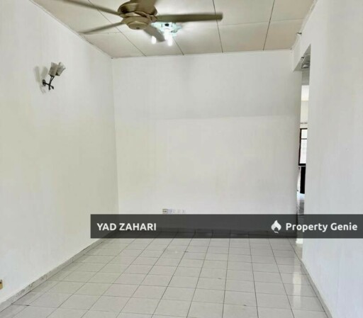 Jalan Kebun, Seksyen 30 Shah Alam | Single Storey Terrace 3 Bedrooms | RM399K - Partial Furnished, Freehold & Below Market