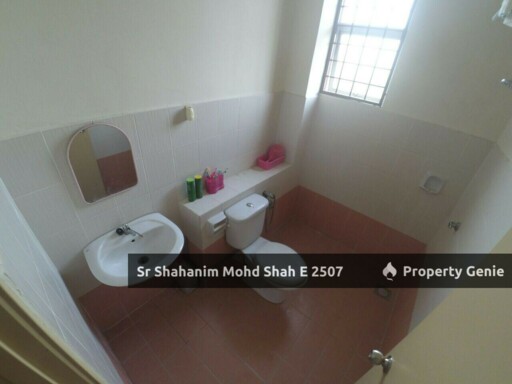 Double Storey Terrace Taman Pelangi Semenyih, Semenyih