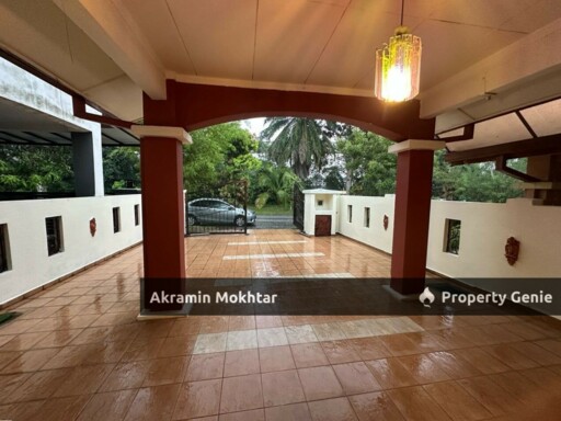22x75 Facing Open Renovated Teres 2 Tingkat Putra Bistari, Putra Heights