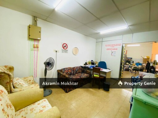 FREEHOLD | SINGLE STOREY SHOPLOT GARDEN AVENUE SEREMBAN 2