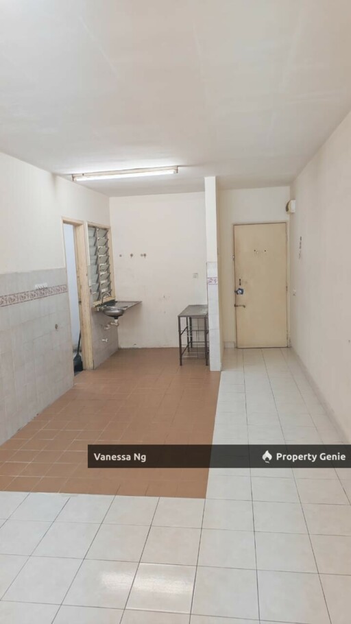 Flora Damansara Apartment With Car Park For Rent