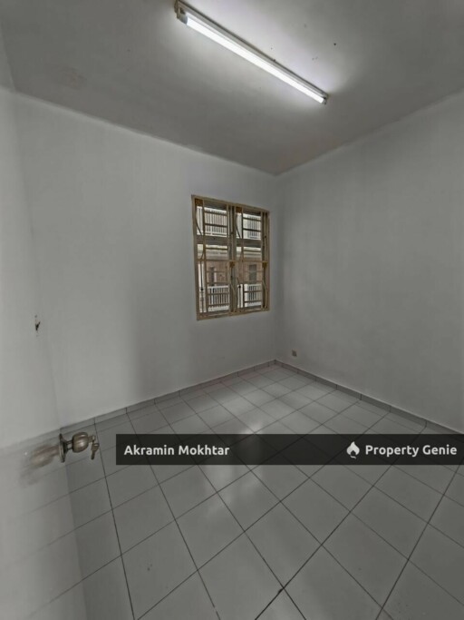 Freehold & 1 Covered Parking | Desajaya Villa Apartment, Taman Tasik Jaya, Senawang