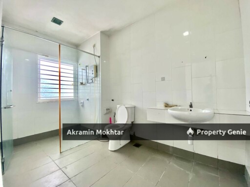 FREEHOLD & RENOVATED | Double Storey Terrace@Nadayu 92, Kajang