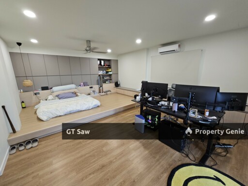 Peaceful 2.5 Storey Bungalow Bangi Golf Resort