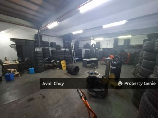 Kota Puteri, Jalan Cenderai, 1.5 Storey Semi Detached Factory for Rent