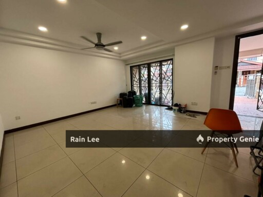 Freehold / Fully Extended / 3 Storey Terrace for Sale / Intermediate Lot / Near Pavilion Bukit Jalil /24Hrs Security with Gated & Guarded
