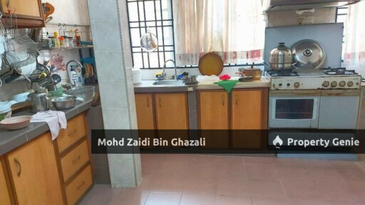 Corner Double Storey Terrace at Bukit Jelutong, Selangor