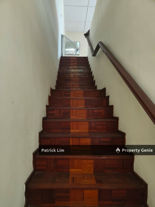 Hot Area Bukit Beruang [Ground Floor and 1st Floor] Shop Lot For Sale