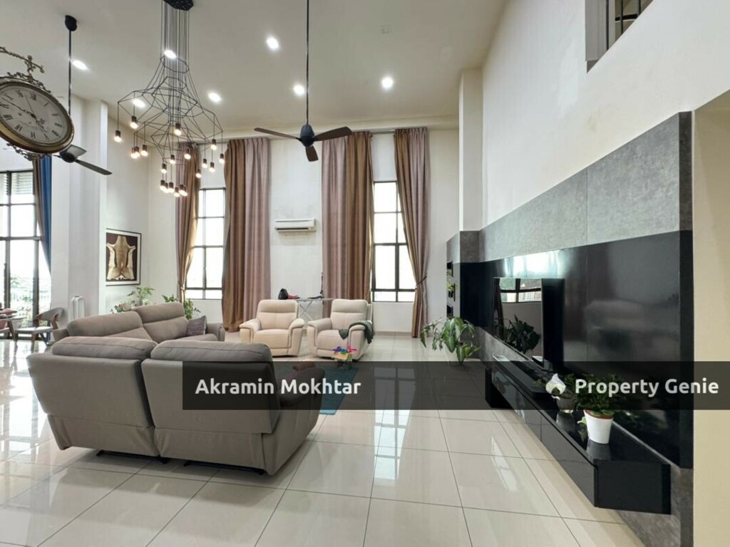 Freehold, Partially Furnished & 6 Parking | Indah Alam Condominium, Subang Andaman (Shah Alam)