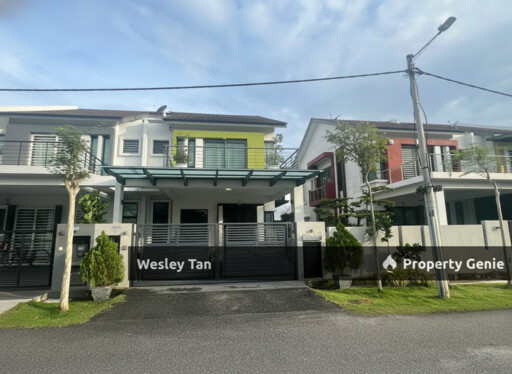 HOT SALE: One Krubong 2 Storey Endlot Fully Reno Freehold Furnished Fitted 32x70