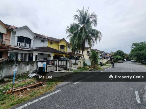 2 Storey house-Bandar Armada Putra @ Pulau Indah,Pelabuhan Klang-Bumi Lot-Good for Investment