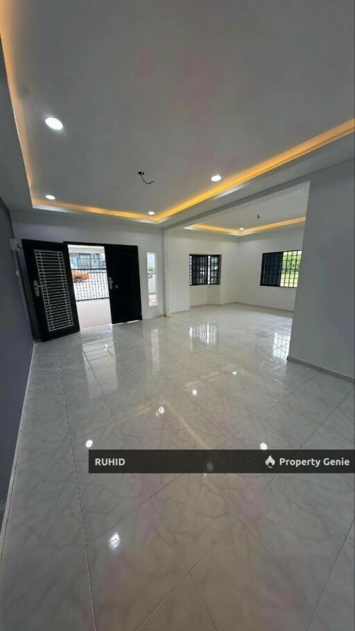 (End Lot) SINGLE STOREY - TAMAN KULAI BESAR