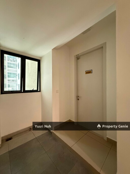 M ADORA CONDOMINIUM