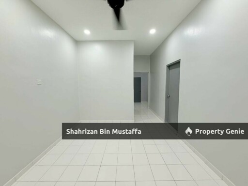 International Lot, End Lot, Taman Flora Heights, Pasir Gudang, Johor