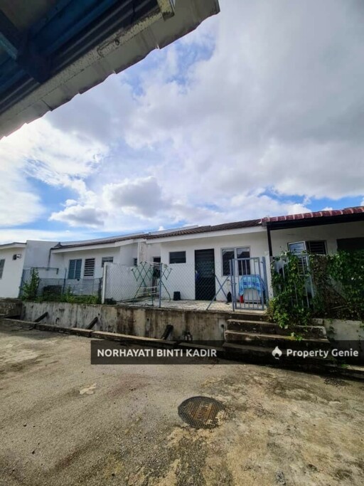 TERES SETINGKAT LORONG SERI MAHKOTA MAJU 9, RESIDENSI PRIMA, KUANTAN