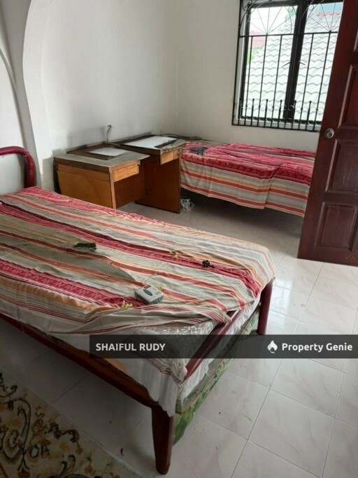Want to let. Bungalow GF & 1st floor Taman Batu muda