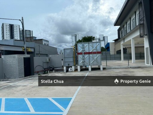 🏭  Factory for Rent @ Desa Plentong
