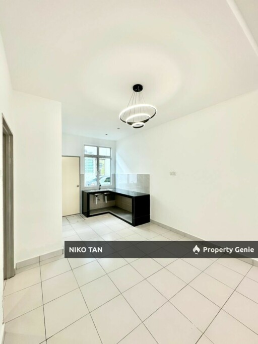 [UNBLOCK VIEW]2-Storey Taman Scientex Senai For Sale