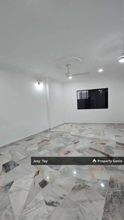 Taman Sri Putri / Skudai House For Sales