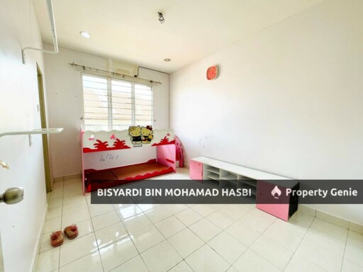 FACING OPEN 2 STOREY END LOT, TAMAN VISTA EMAS, BANGI .