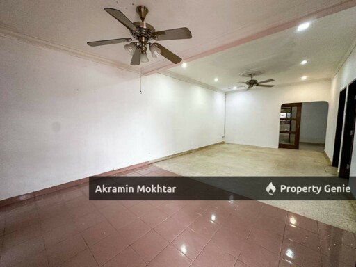 Freehold | 1 Storey Semi D Taman Sungai Jelok Kajang .