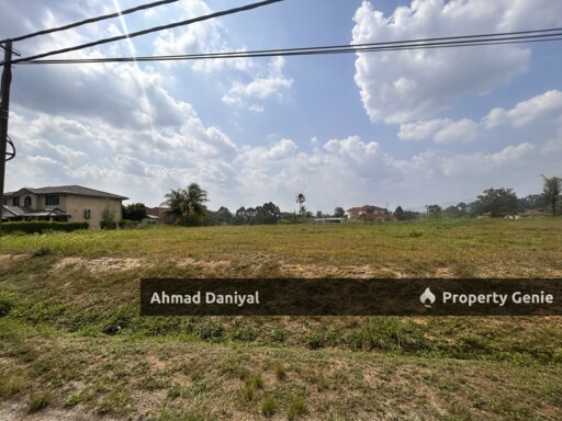 Vacant Bungalow Lot @ Staffield Golf Resort Mantin Negeri Sembilan For Sale
