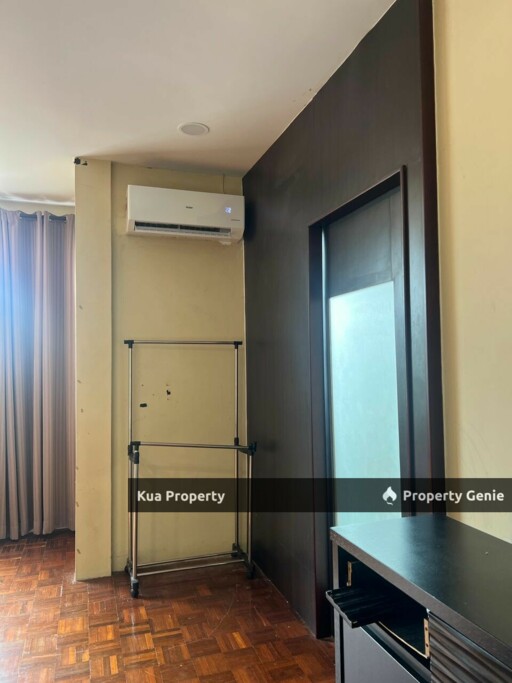 Double Storey Corner House at Moyan For RENT