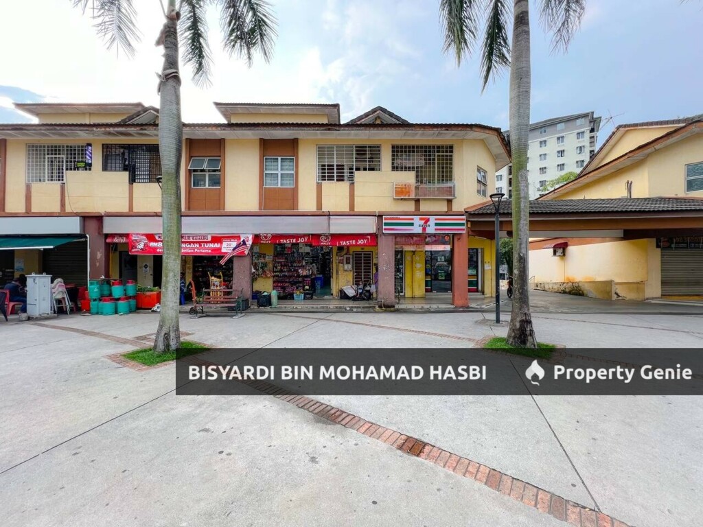 FACING OPEN 2 STOREY SHOPLOT / OFFICE LOT PRESINT 9 PUTRAJAYA .