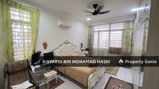 2 Unit Sekali Side By Side 1 Owner Renovated 1.5 Storey Bungalow Taman Senawang Perdana, Senawang.