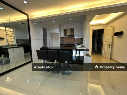2 Bedrooms Apartment at Fair View Apartment Permas Jaya for Sale