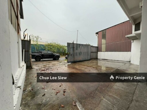 For RENT 🔔1.5 Storey Factory 📍Desa Cemerlang