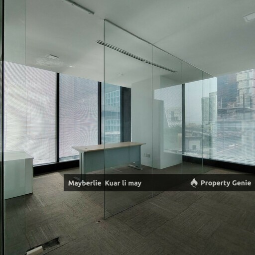 Empire City Tower H Office with Partition 4000sqft
