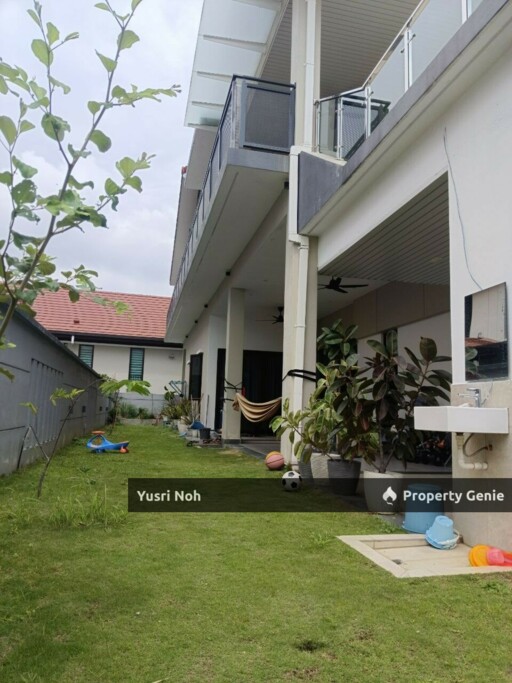 SEMI-D  GATED GUARDED @ QASEH 1, BK 8, BANDAR KINRARA