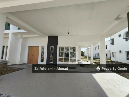 Freehold Semi-Detached in Taman Salak Mulia, Sepang