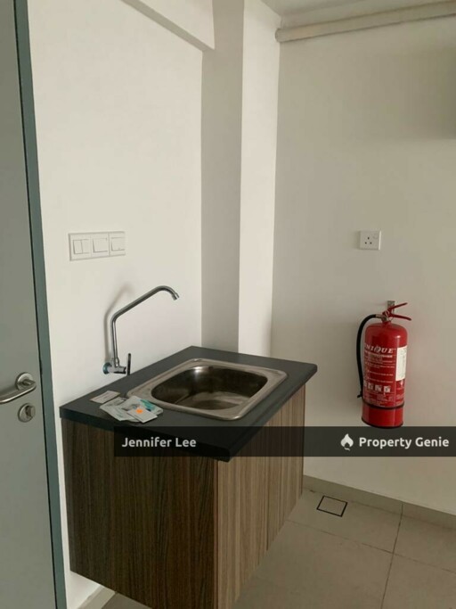 Pinnacle Kelana Jaya , LRT 3 For Rent