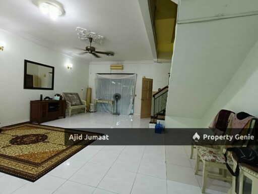 RUMAH TERES 2 TINGKAT UNTUK DIJUAL,TAMAN BUKIT DAHLIA,PASIR GUDANG,JOHOR