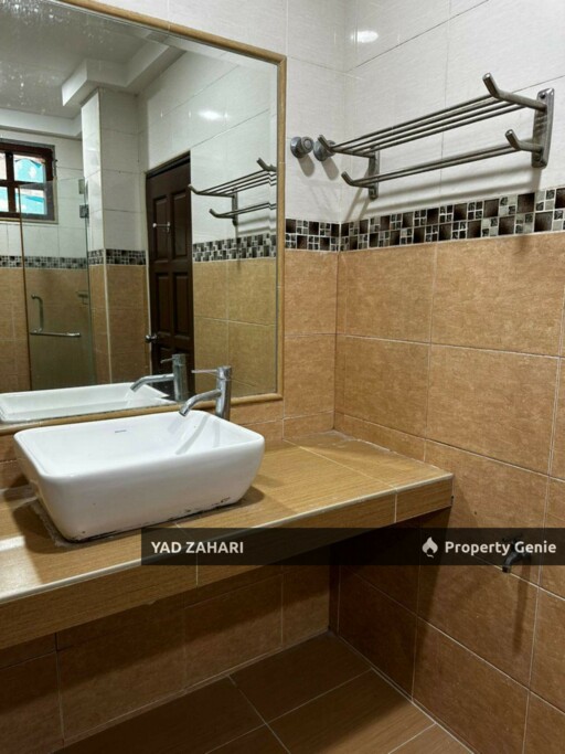 Taman Sri Jelok, Kajang | 2-Storey Semi-D 5 Bedrooms | RM3500 - Fully Furnished and Renovated with ID