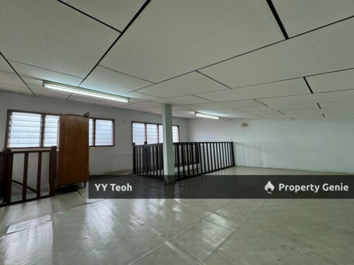 CORNER Bukit Beruang Single Storey Terrace with Extra Big Land