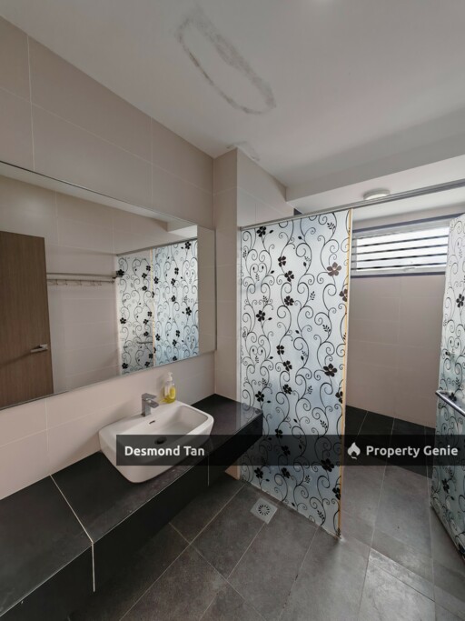 Redup Bandar Ainsdale , S2 Heights, Seremban 2 ( Facing Playground)