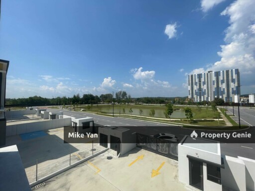 Factory Warehouse Eco Business Park V Central Gate Puncak Alam